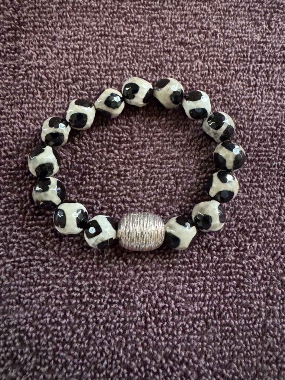 Black and White Beaded Stretch Bracelet with Silver Accent